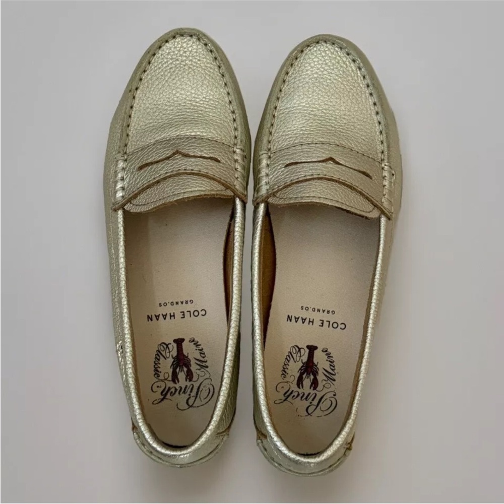 Cole Haan Pinch Weekender Soft Gold Loafer Size 6B (D44621)